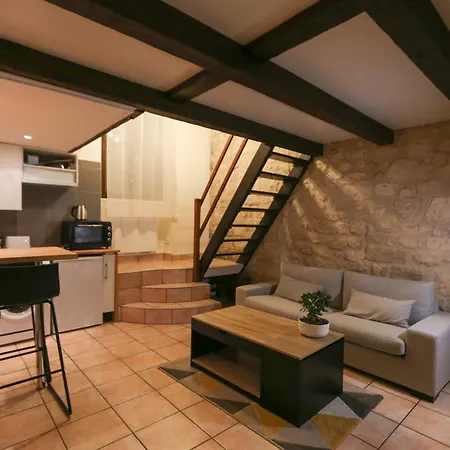 Charming Cocoon Near Paris Apartment
